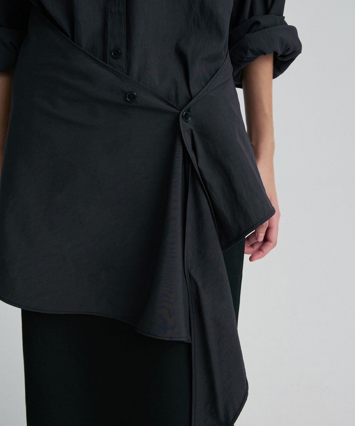 리이(RE RHEE) WRAP-WAIST LONGLINE SHIRT