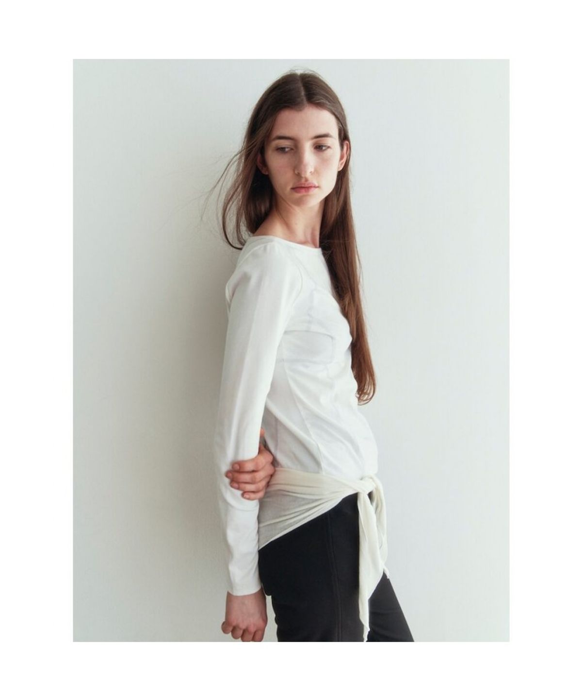 앙개(ANGGAE) Parallel  Long Sleeve TShirt   Ivory