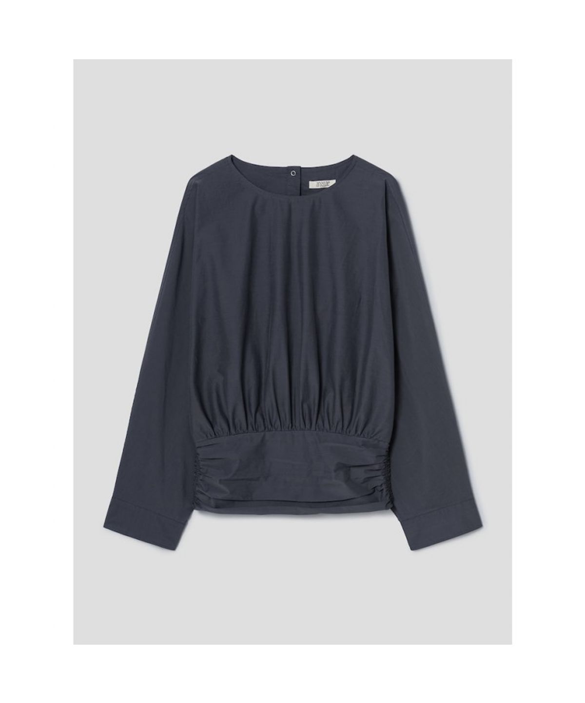 앙개(ANGGAE) Draped Belt Blouse   Ash
