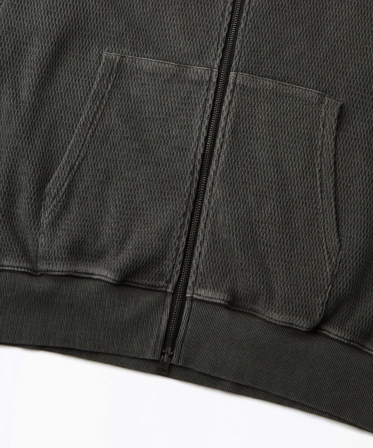 아웃스탠딩(OUTSTANDING) THERMAL PIGMENT WASHED HOOD ZIP_PIGMENT CHARCOAL
