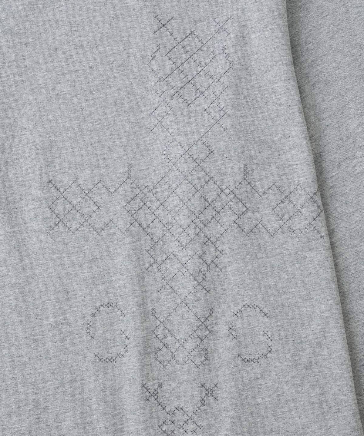 더콜디스트모먼트(THECOLDESTMOMENT) TCM cross stitch t long sleeve (melange grey)