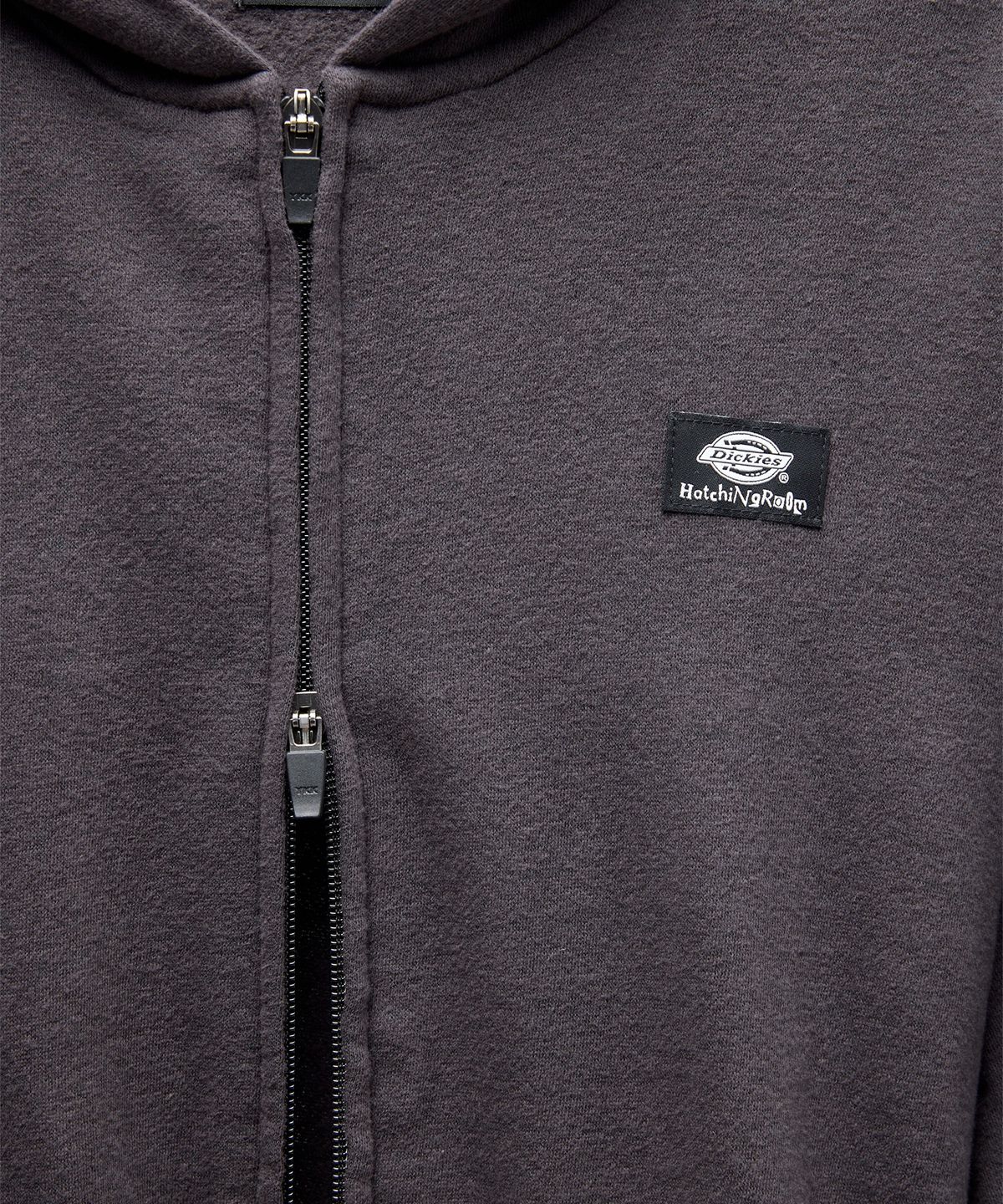 디키즈(DICKIES) 디키즈 x 해칭룸 Zip Hoodie Charcoal
