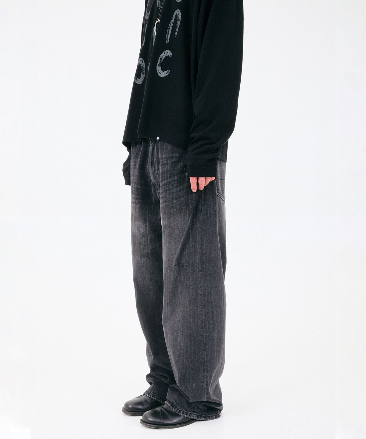 디키즈(DICKIES) 디키즈 x 해칭룸 Dis Jeans Aged Black