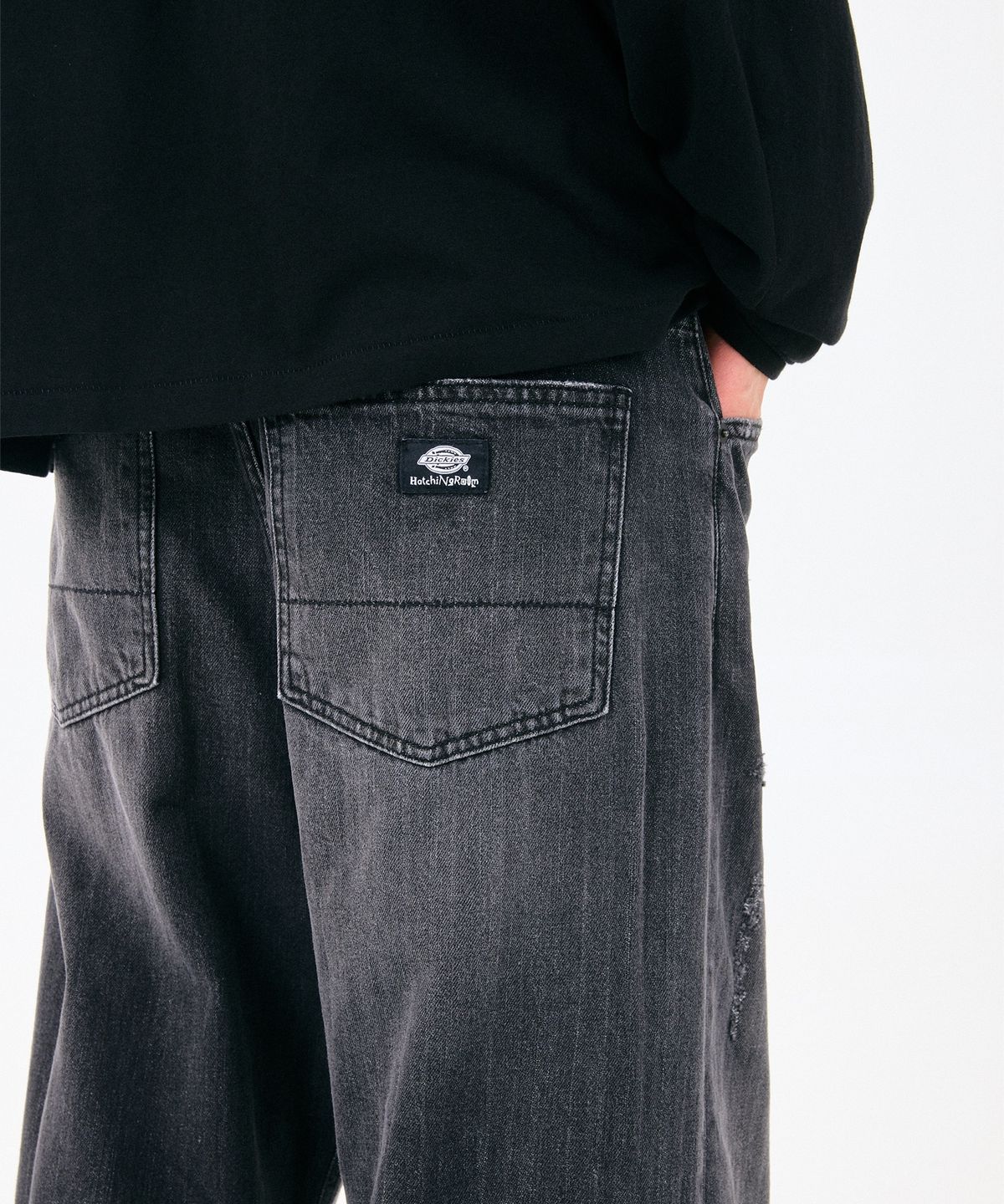 디키즈(DICKIES) 디키즈 x 해칭룸 Dis Jeans Aged Black