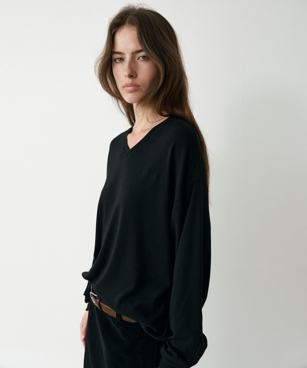 르메메(LEMEME) Base V-Neck Jersey Top_2colors