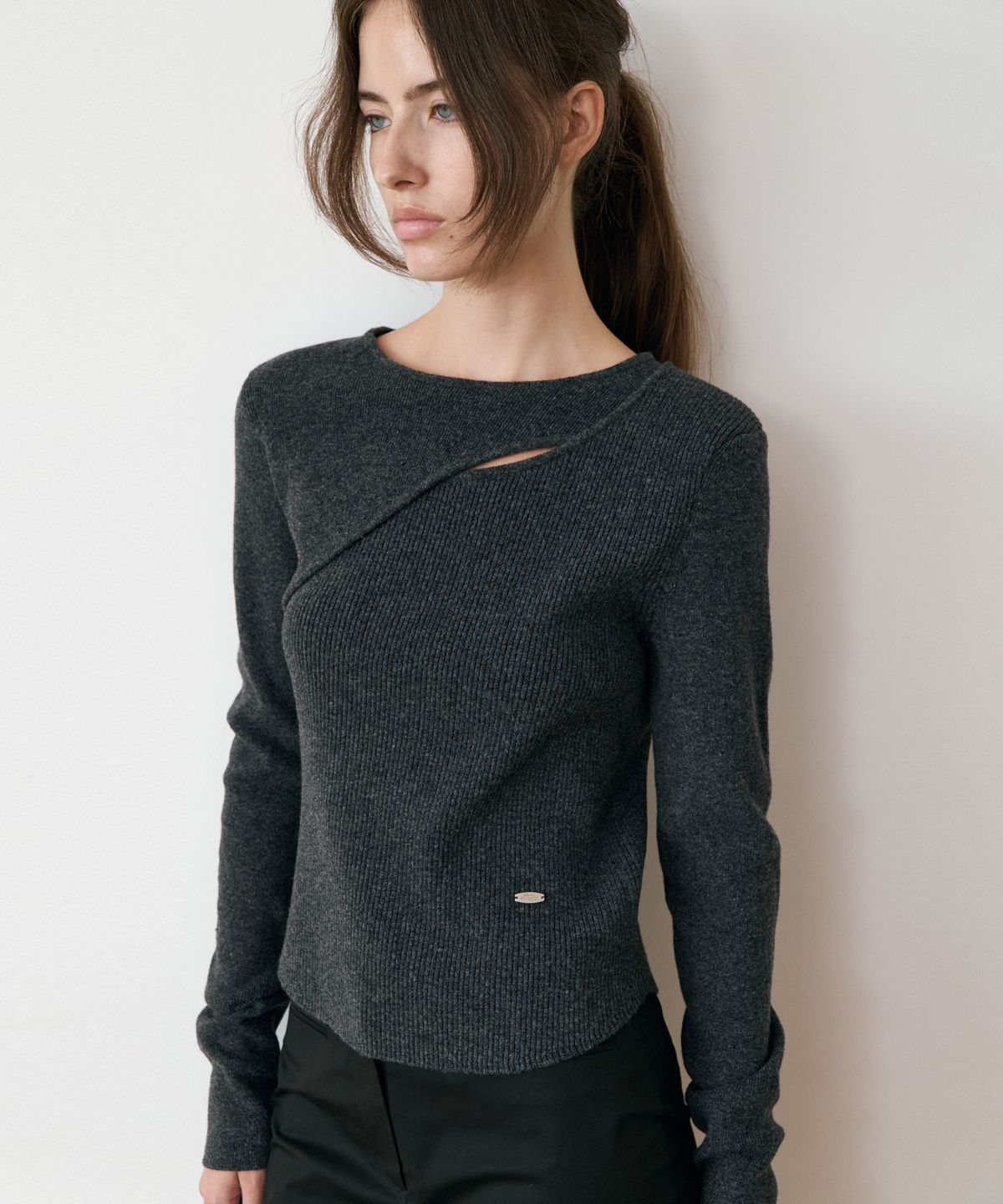 르메메(LEMEME) Elise Cutout Knit Top_2colors