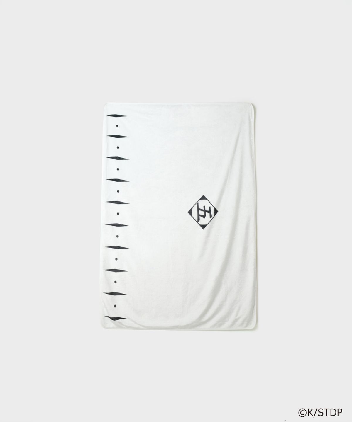 스파오(SPAO) [블리치] 대장 하오리 담요(White)_SPAWG49U07