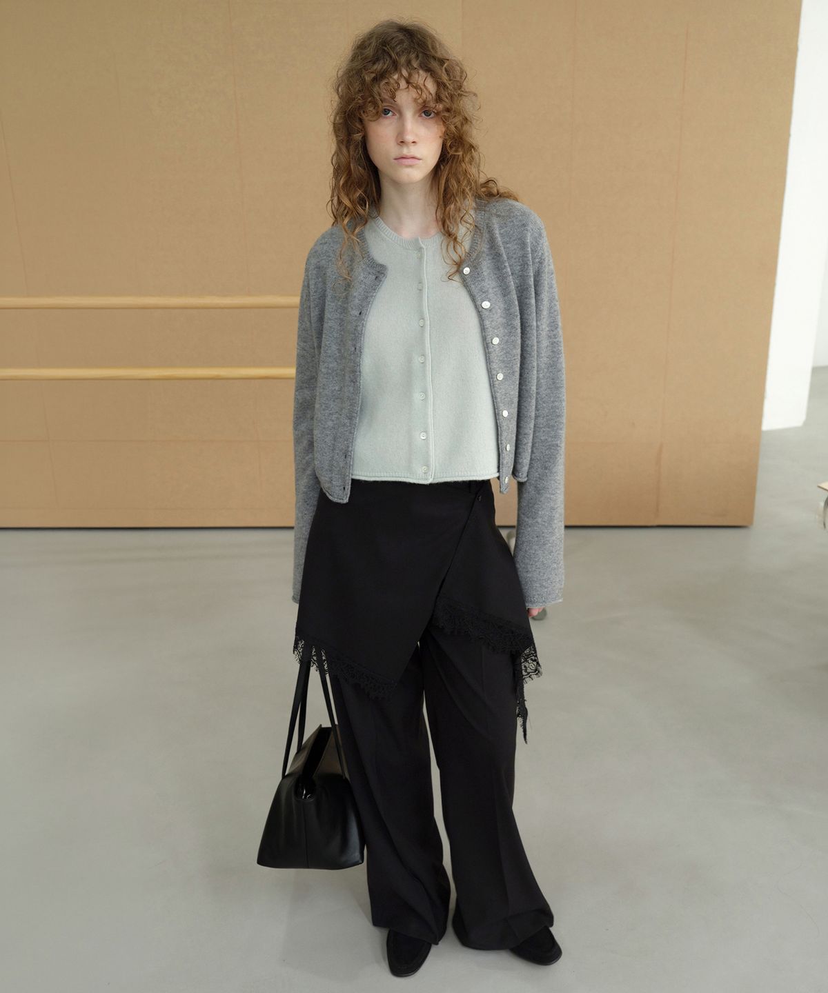 르바(LEVAR) Clean Edge Wool Cardigan - Melange Grey