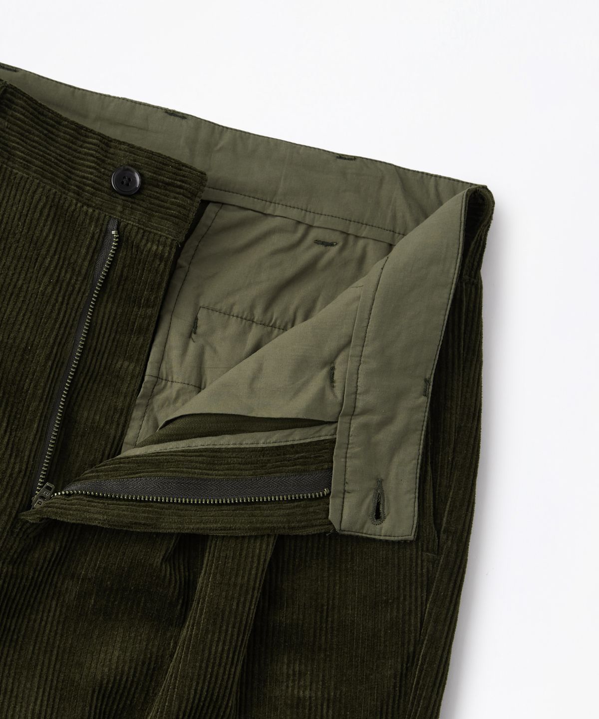 아웃스탠딩(OUTSTANDING) HIGH DENSITY CORDUROY DOUBLE PLEATED PANTS_D.OLIVE