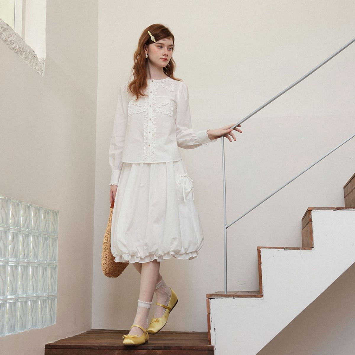 쎄무아듀(CEST MOIDEW) Cest_Cotton ribbon ruffle blouse