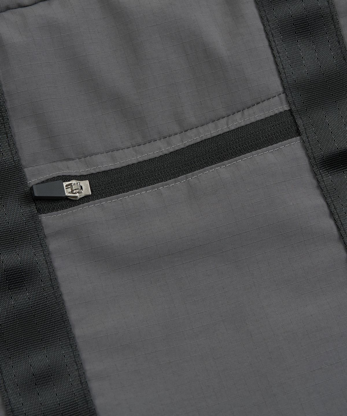 토피(TOFFEE) 심플 포켓 더플 백 (CHARCOAL)