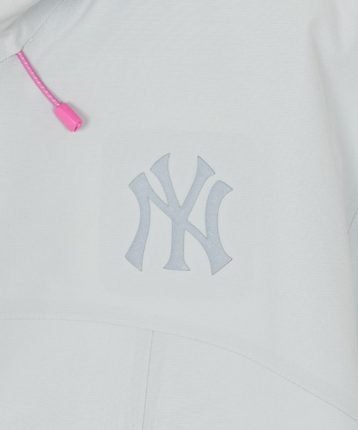 엠엘비(MLB) 여성 고어텍스 립스탑 3L 크롭 바람막이 NY (Ptn.Cream)