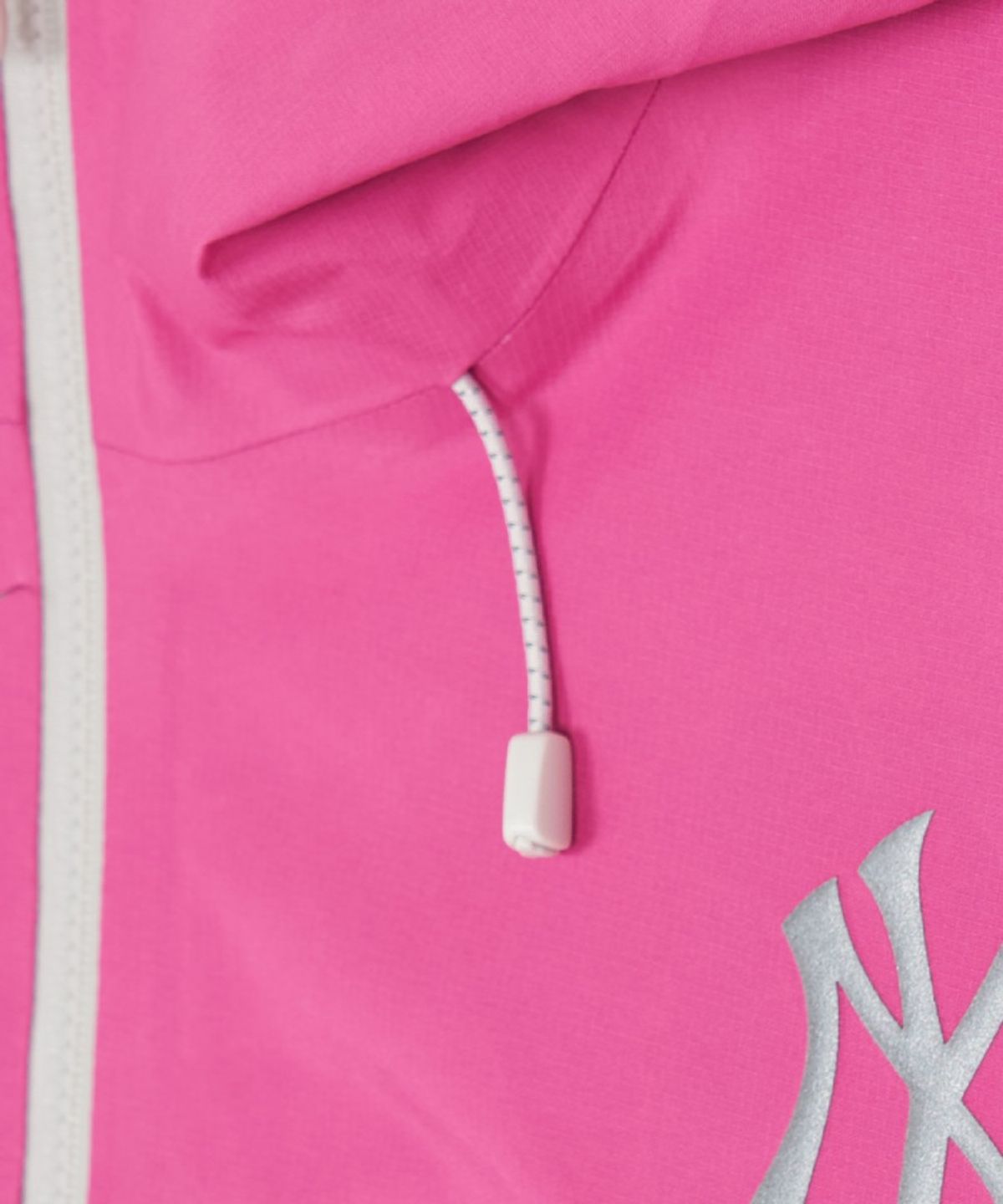 엠엘비(MLB) 여성 고어텍스 립스탑 3L 크롭 바람막이 NY (Neon Magenta)