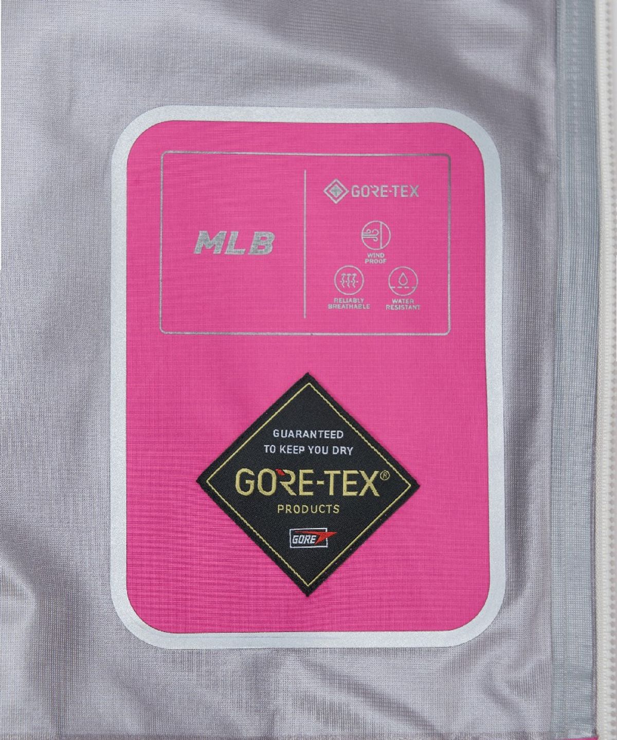 엠엘비(MLB) 여성 고어텍스 립스탑 3L 크롭 바람막이 NY (Neon Magenta)