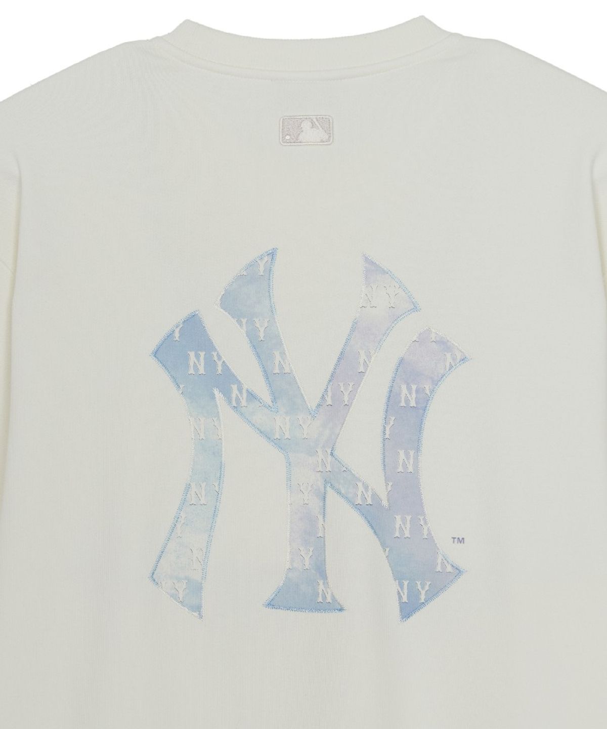 엠엘비(MLB) 모노그램 빈티지 빅럭스 맨투맨 NY (Cream)