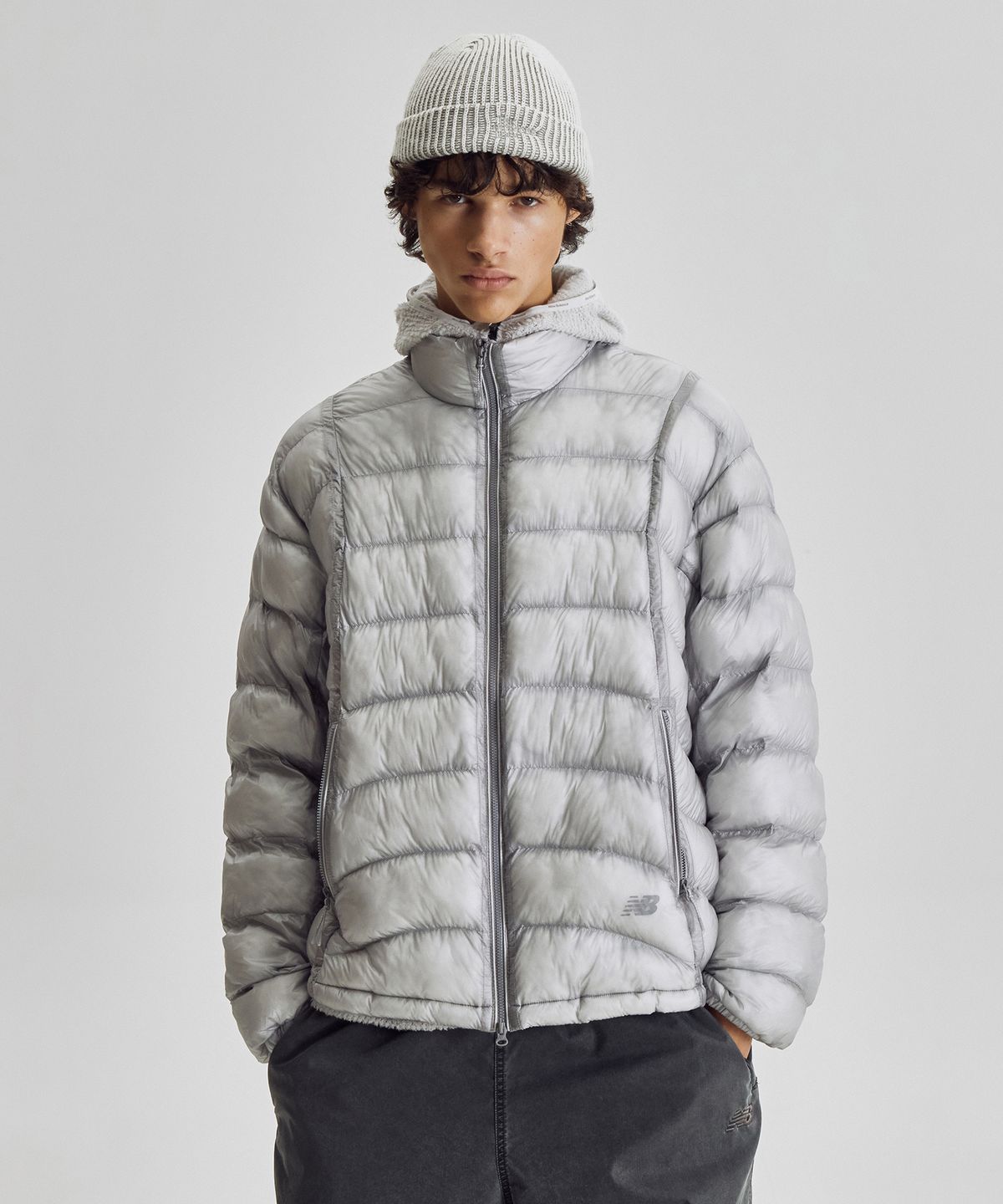 뉴발란스(NEW BALANCE) NBNQG41903 / UNI 플라잉77 슈퍼라이트 스텐드넥 경량 패딩 자켓 (L/GRAY)