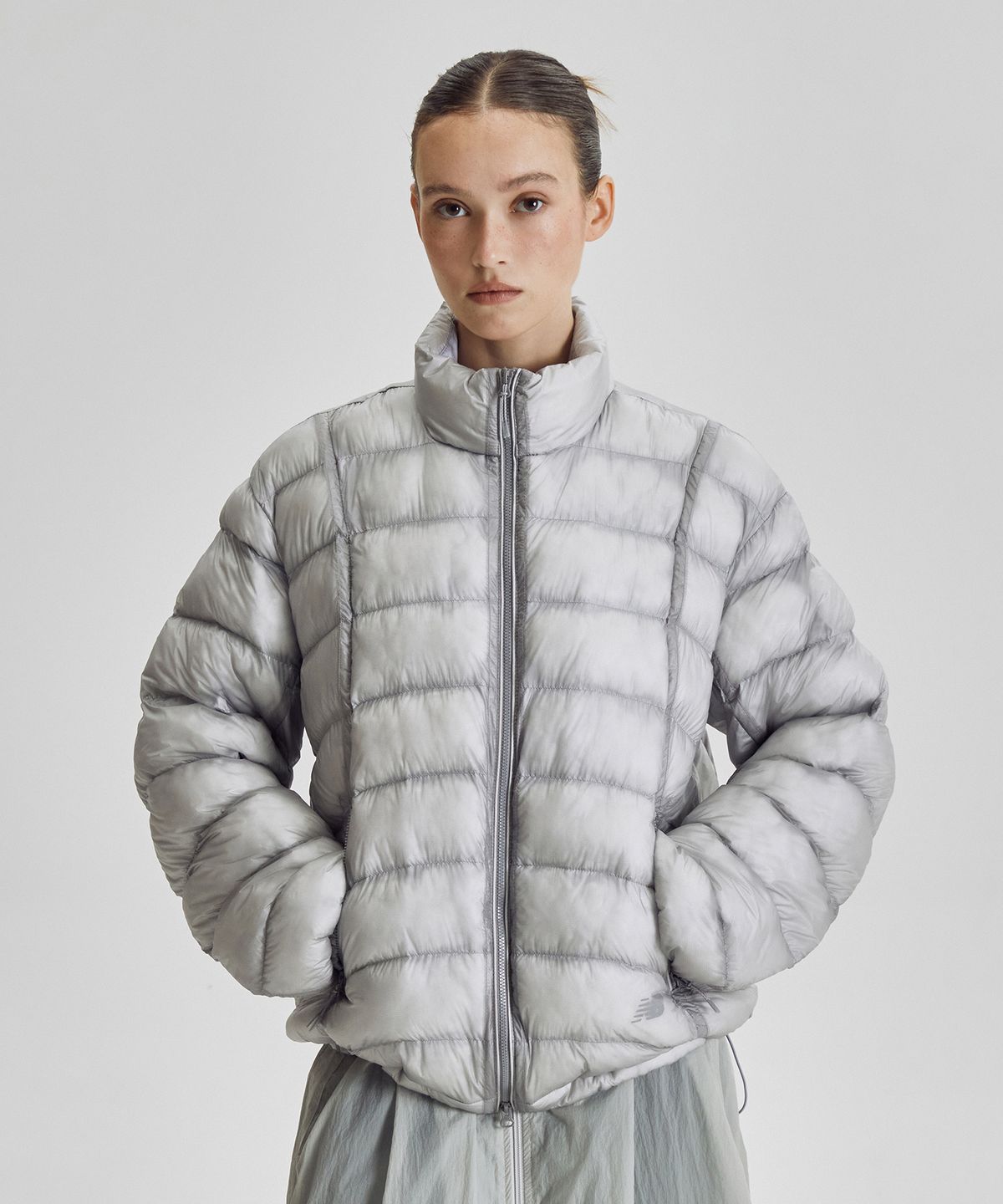 뉴발란스(NEW BALANCE) NBNQG41903 / UNI 플라잉77 슈퍼라이트 스텐드넥 경량 패딩 자켓 (L/GRAY)