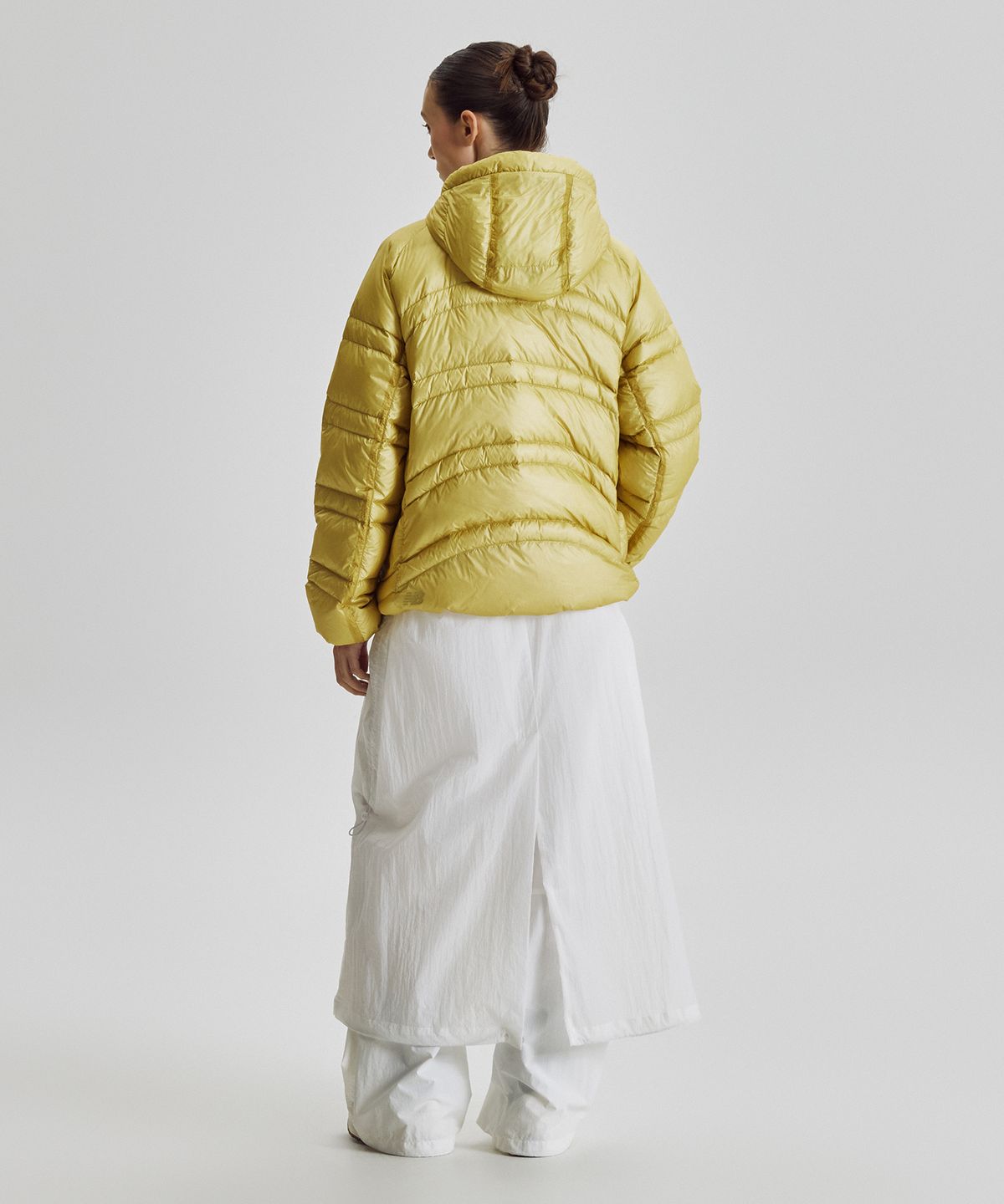 뉴발란스(NEW BALANCE) NBNPG41913 / UNI 플라잉77 슈퍼라이트 후드형 경량 구스다운 (B/YELLOW)
