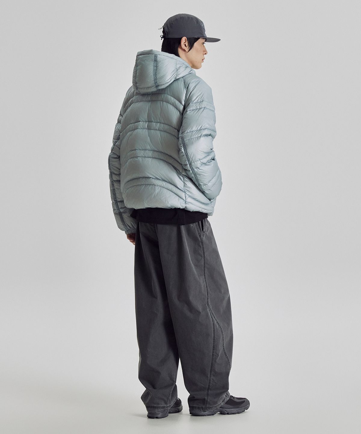 뉴발란스(NEW BALANCE) NBNPG41913 / UNI 플라잉77 슈퍼라이트 후드형 경량 구스다운 (A/BLUE)
