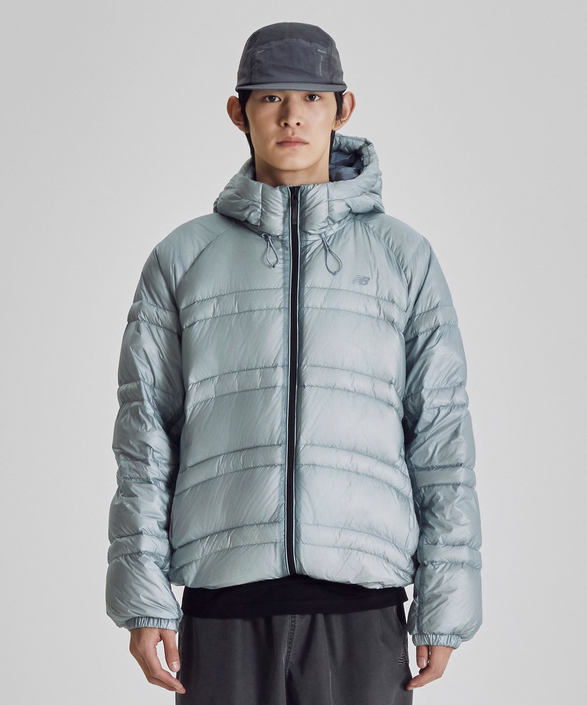 뉴발란스(NEW BALANCE) NBNPG41913 / UNI 플라잉77 슈퍼라이트 후드형 경량 구스다운 (A/BLUE)