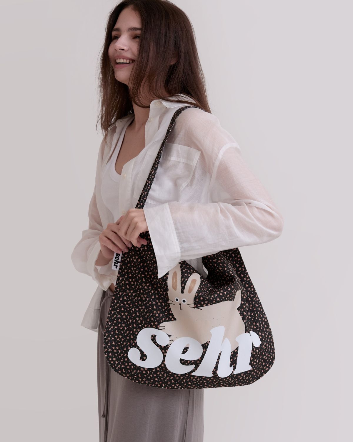 세르(SEHR) My Bunny Flower Easy Bag (Black)