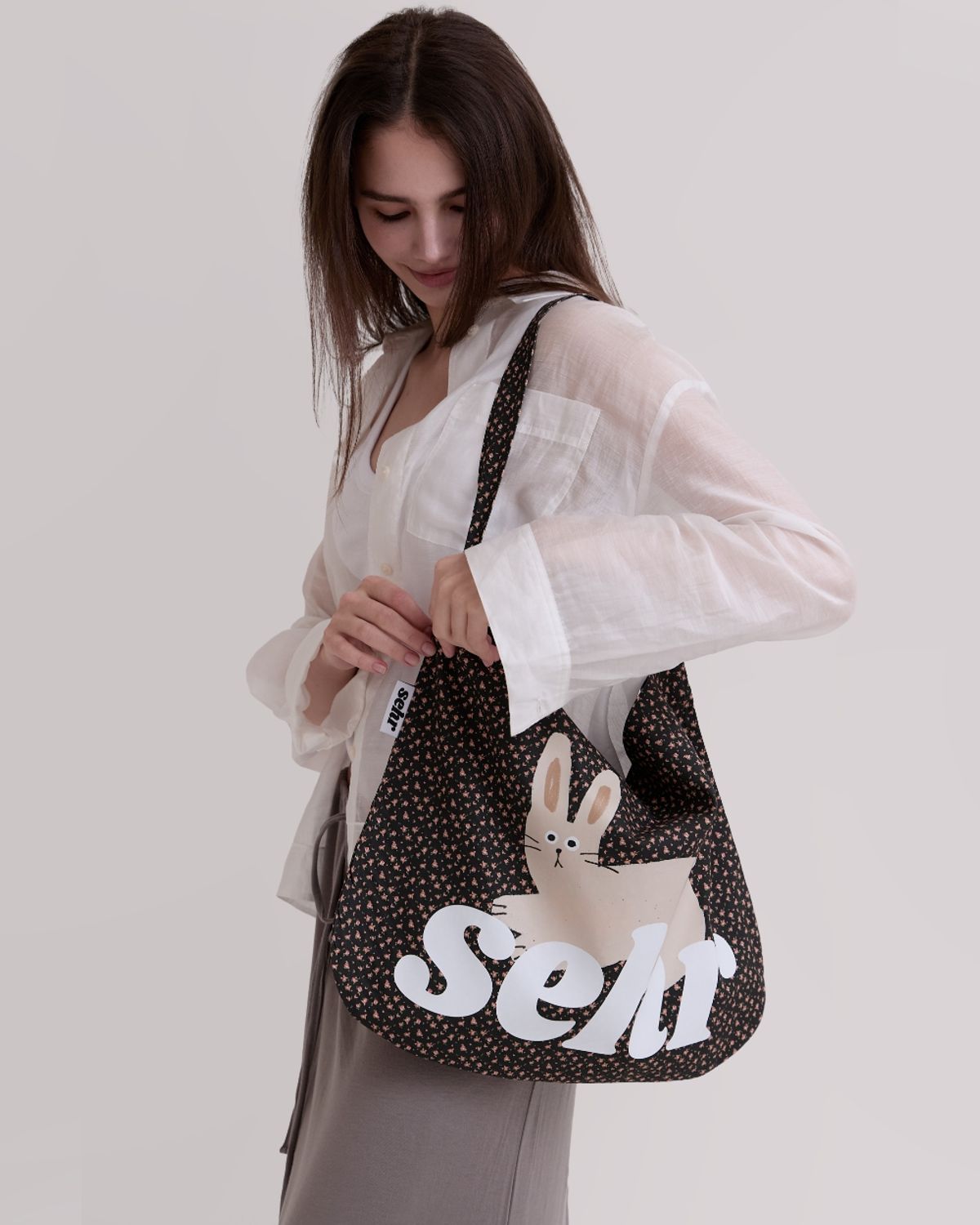 세르(SEHR) My Bunny Flower Easy Bag (Black)
