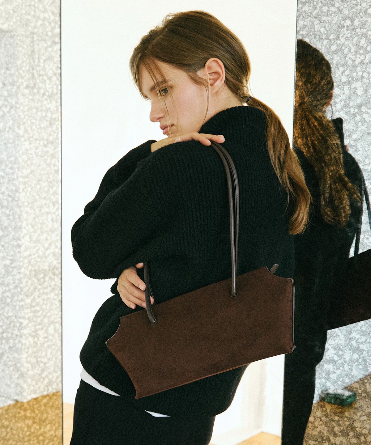 모어모르(MOREMORR) RIVA BAG _ 브라운 스웨이드 백 숄더백 토트백 가방