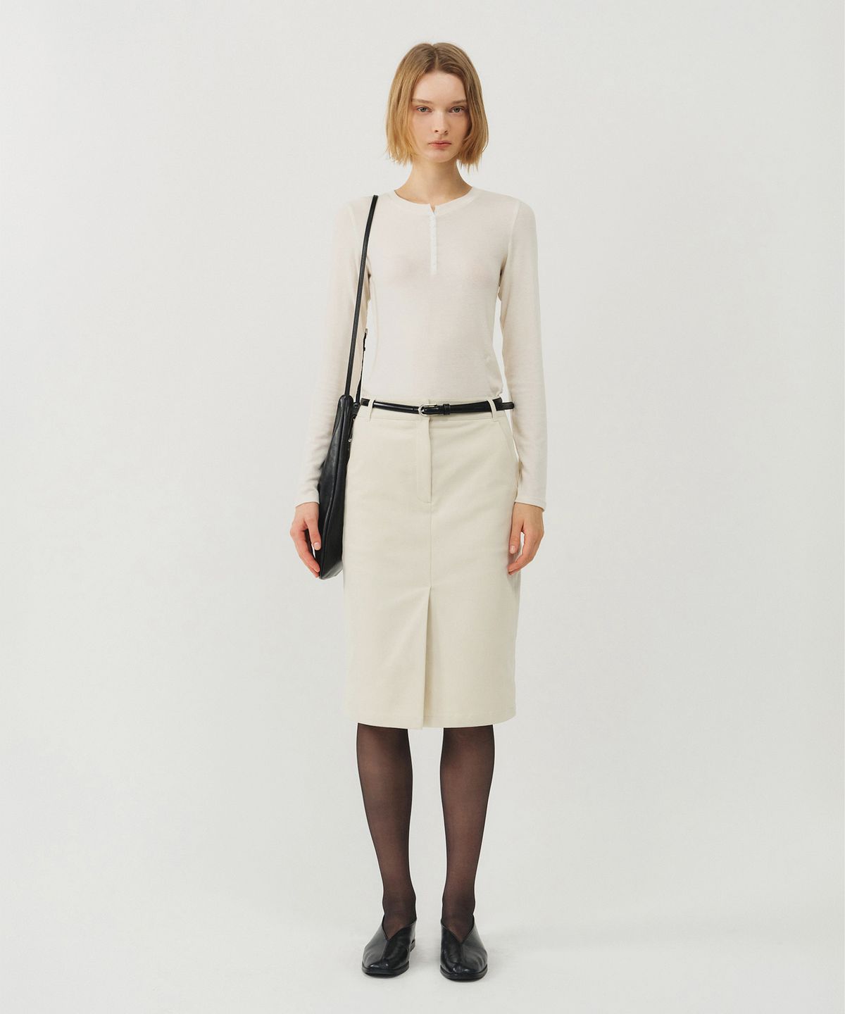 룩캐스트(LOOKAST) 코튼 피치드 턱 미디 스커트_아이보리 / COTTON PEACHED TUCK MIDI SKIRT_IVORY