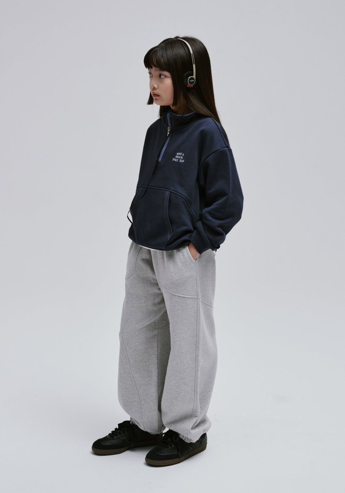 블루테일(BLUETAIL) AAG8TS01CG 차콜그레이 아노락 티셔츠