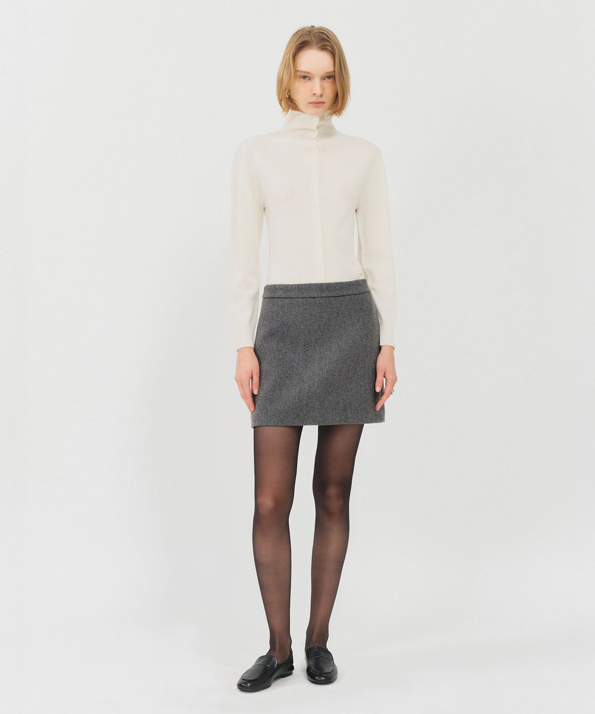 룩캐스트(LOOKAST) 하이 넥 버튼 울 가디건_아이보리 / HIGH NECK BUTTON WOOL CARDIGAN_IVORY