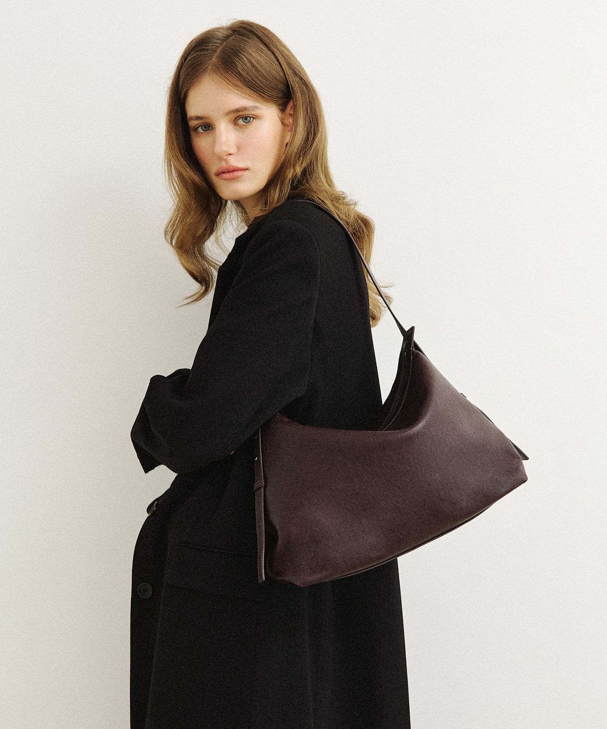 모어모르(MOREMORR) LATO BAG _ burgundy brown 숄더백 가방