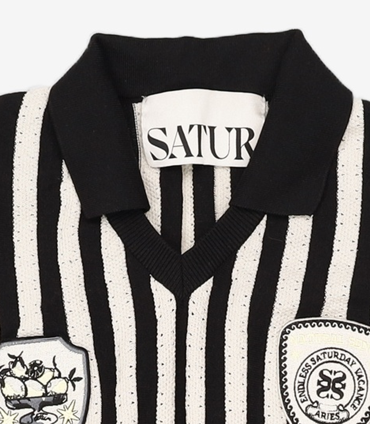 세터(SATUR) 시트론 베르 와펜 칼라 풋볼 하프 니트 리조트 블랙 L