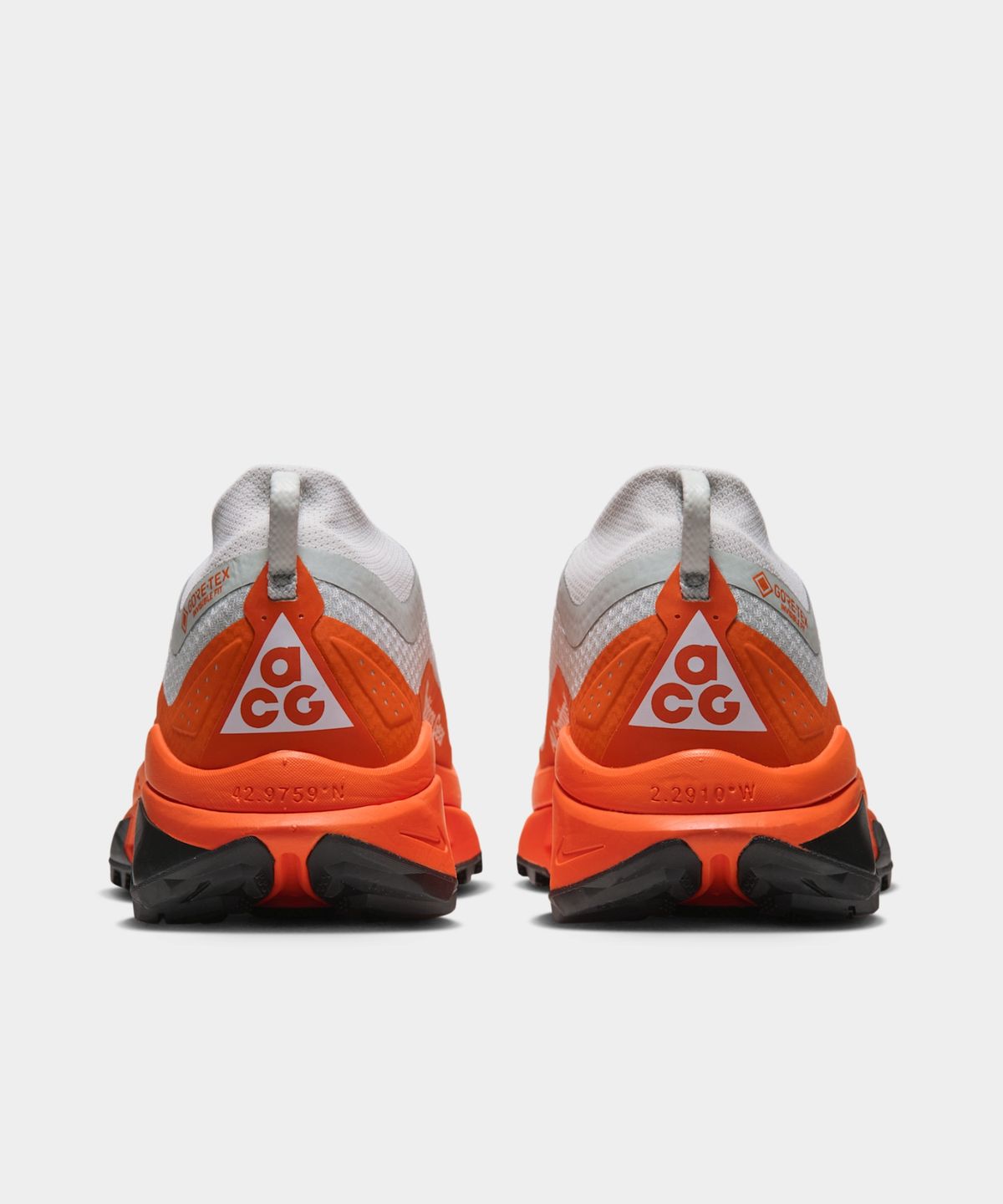 나이키(NIKE) ACG 제가마 트레일 GORE-TEX M - 라이트 실버:세이프티 오렌지:블랙:서밋 화이트 / IO7932-001