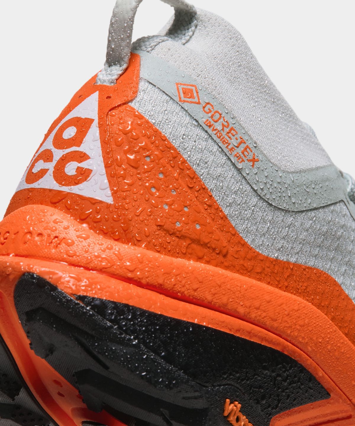 나이키(NIKE) ACG 제가마 트레일 GORE-TEX M - 라이트 실버:세이프티 오렌지:블랙:서밋 화이트 / IO7932-001