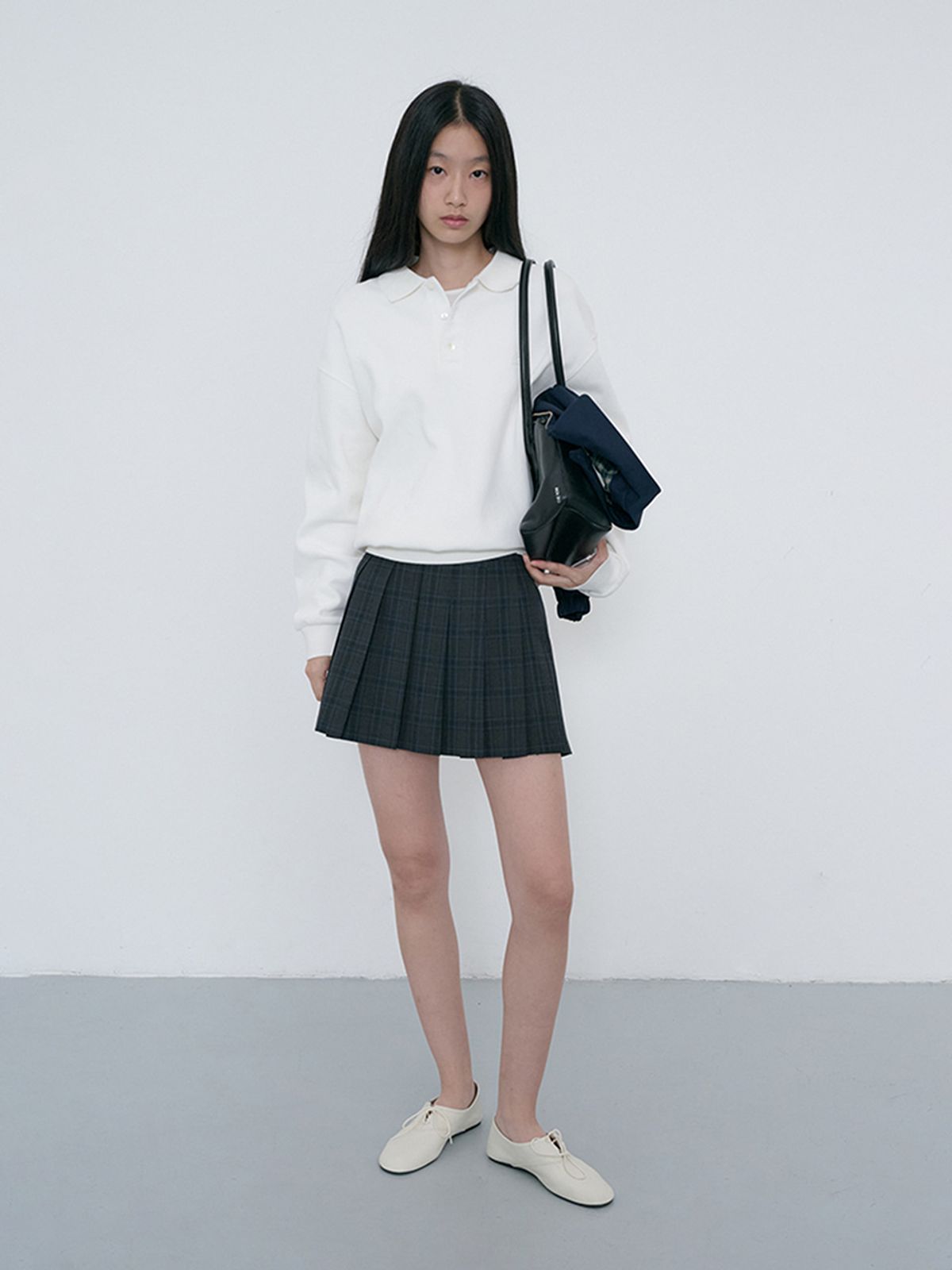 던스트(DUNST) PLEATS MINI CHECKED SKIRT_UDSK6C203_CHARCOAL/BLUE CHECK