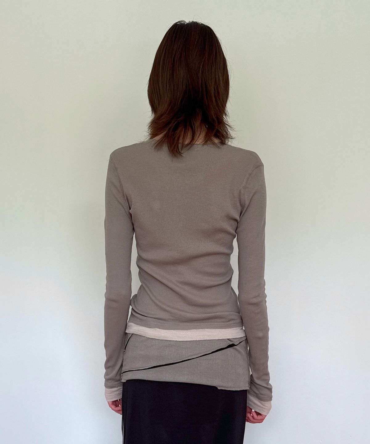 다이애그널(DIAGONAL) LAYERED HENLEY TEE (mocha)
