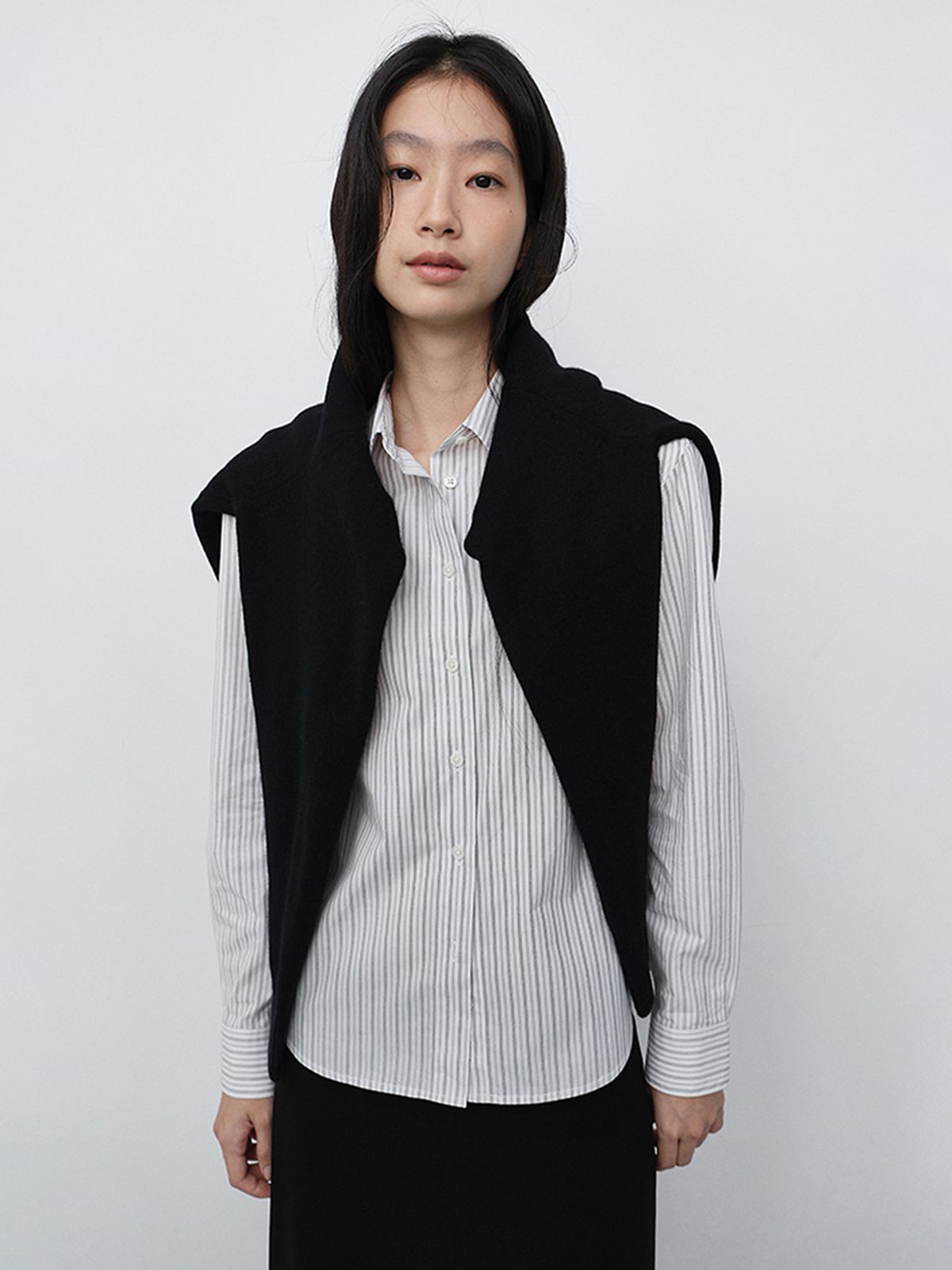 던스트(DUNST) ESSENTIAL SLIM STRIPED SHIRT_UDSH6C201_GREY STRIPE