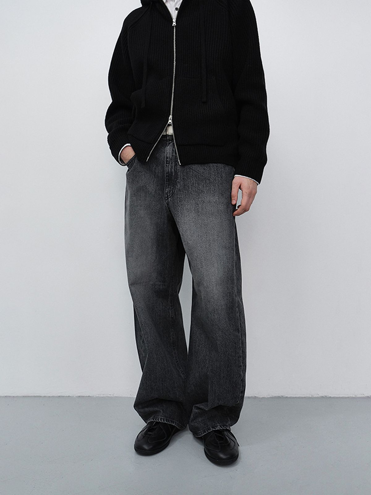 던스트 포 맨(DUNST FOR MEN) RELAXED CURVED JEANS_UDPA6C307_WASHED GREY