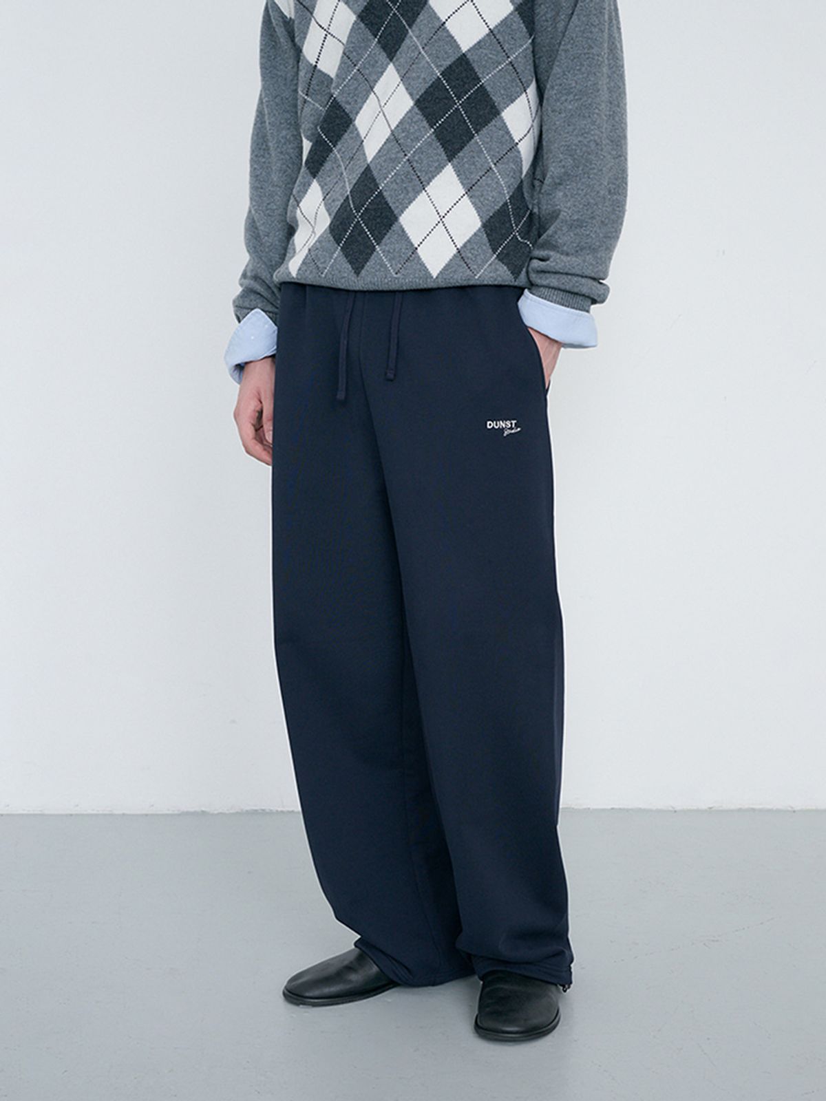 던스트 포 맨(DUNST FOR MEN) UNISEX STRAIGHT SWEATPANTS_UDPA6C101_FRENCH NAVY