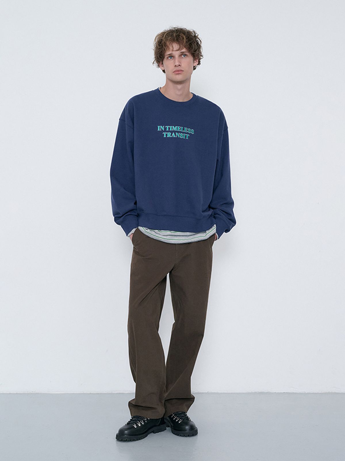 던스트 포 맨(DUNST FOR MEN) UNISEX SLOGAN SWEATSHIRT_UDTS6C109_NAVY