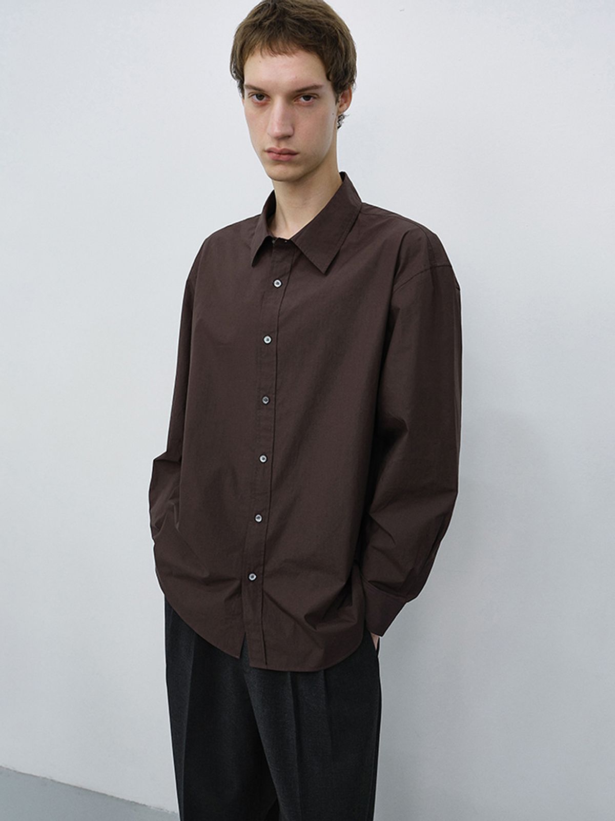 던스트 포 맨(DUNST FOR MEN) UNISEX REFINED COTTON SHIRT_UDSH6C101_DARK BROWN