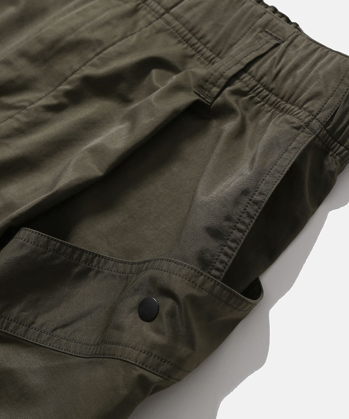 모이프(MOIF) [AW26] ROOMY POCKET PANTS / OLIVE