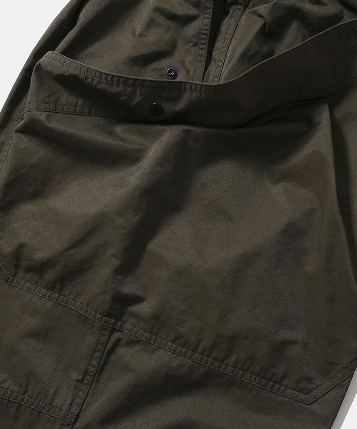 모이프(MOIF) [AW26] ROOMY POCKET PANTS / OLIVE
