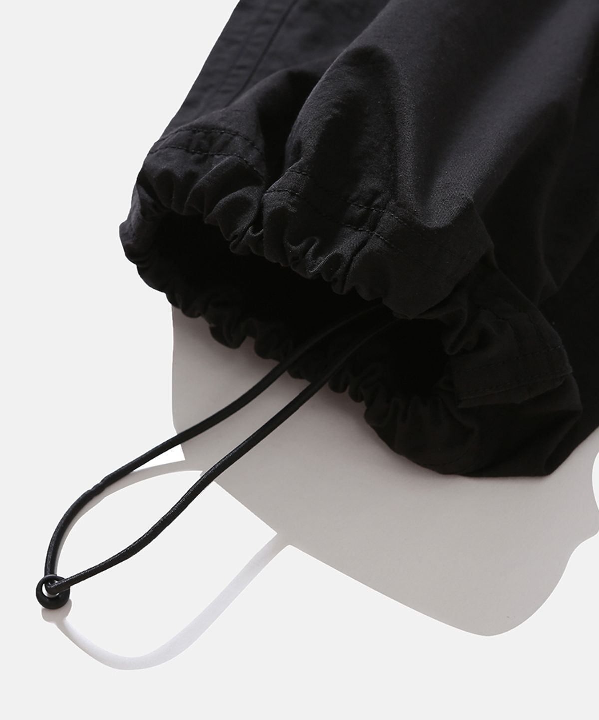 모이프(MOIF) [AW26] ROOMY POCKET PANTS / BLACK