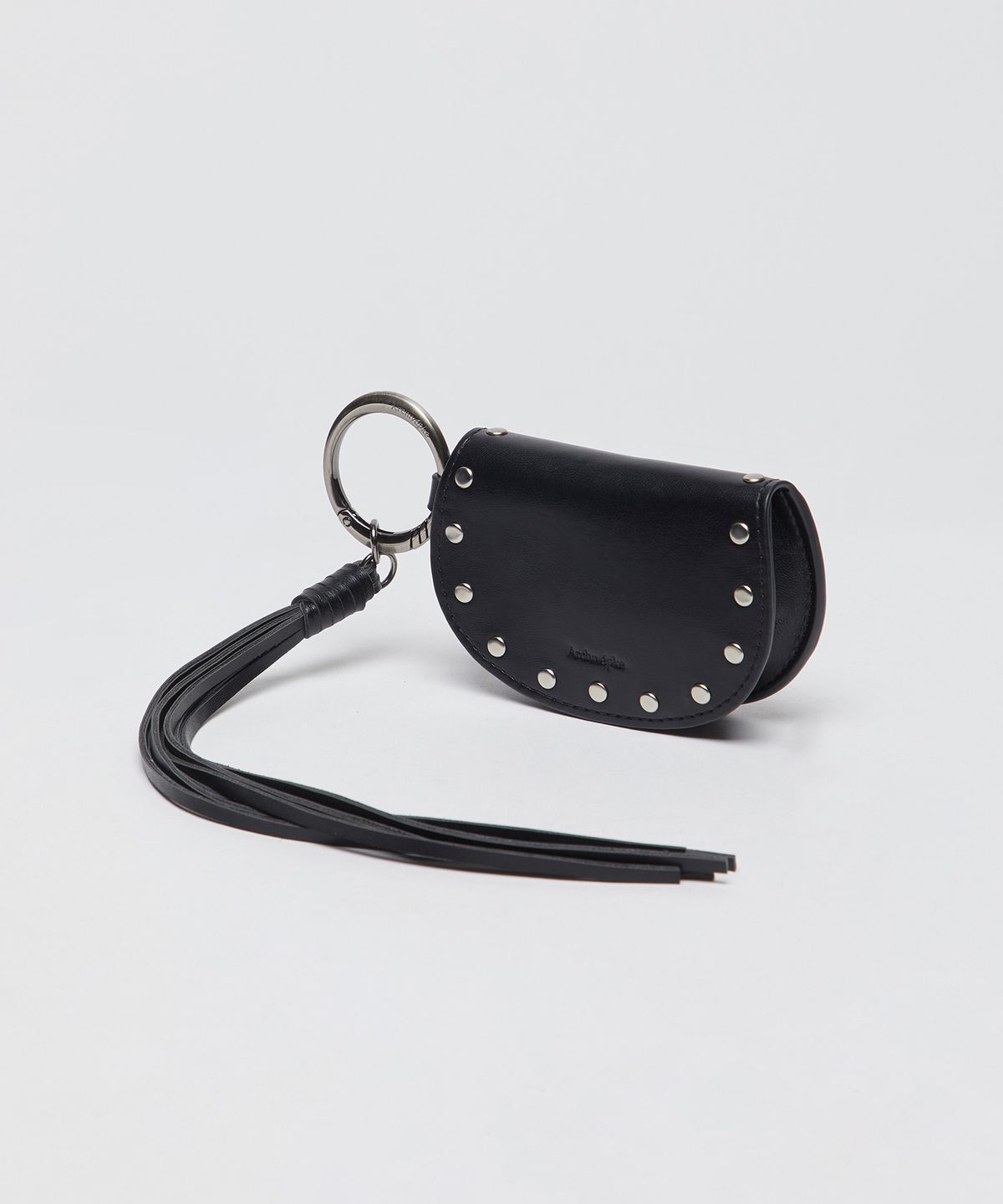 아카이브앱크(ARCHIVEPKE) Stud tassel pouch(Deep sleep)_OVAAX26251BLK