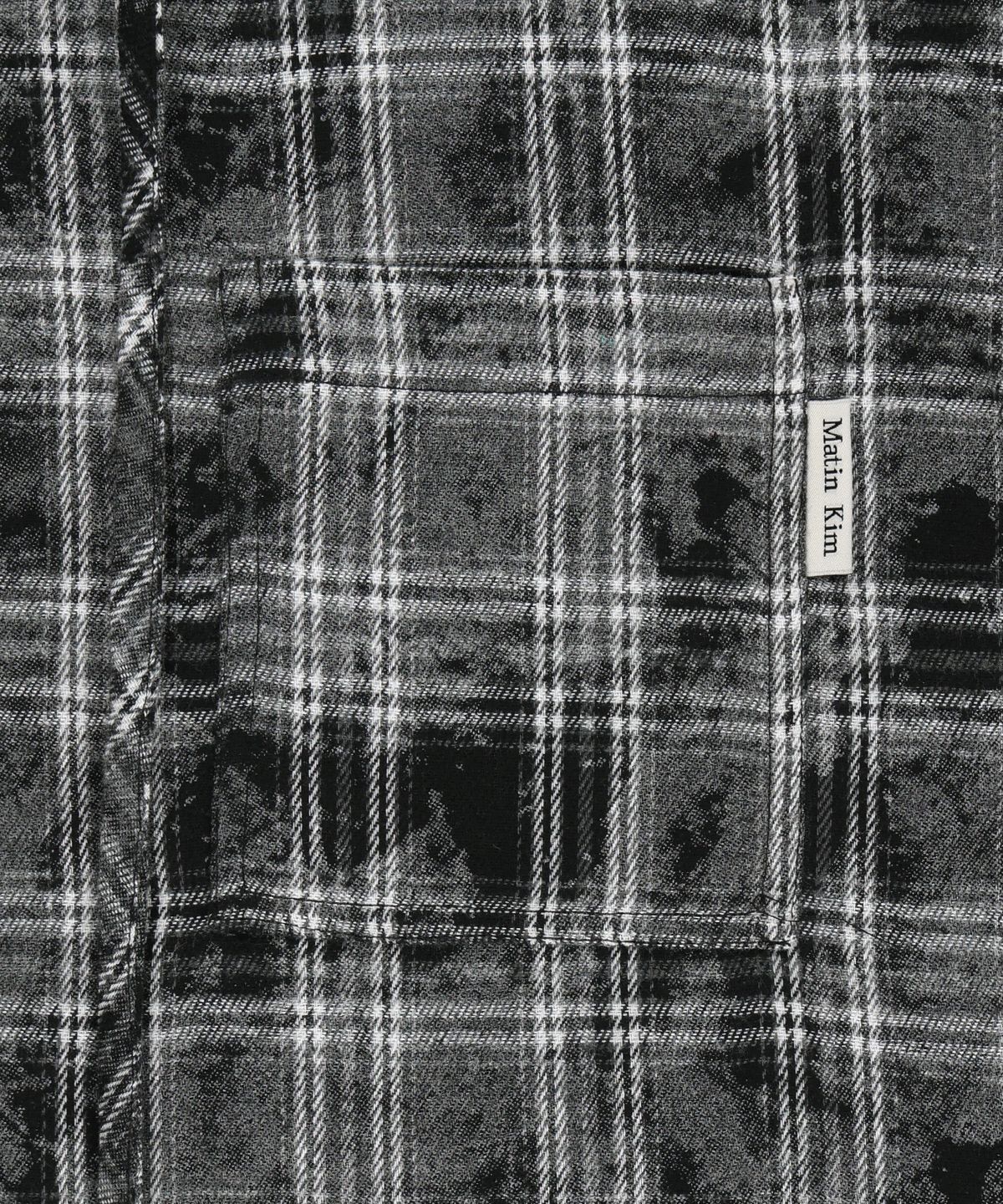 마뗑킴(MATIN KIM) RAW CUT CHECK HOODED SHIRT IN BLACK