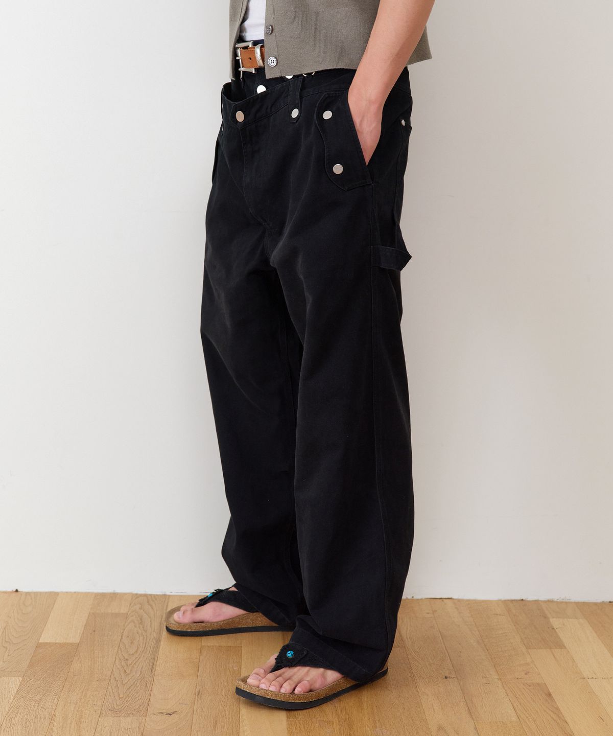 더바이닐하우스(THEVINYLHOUSE) DOUBLE POCKET LAP PANTS BLACK