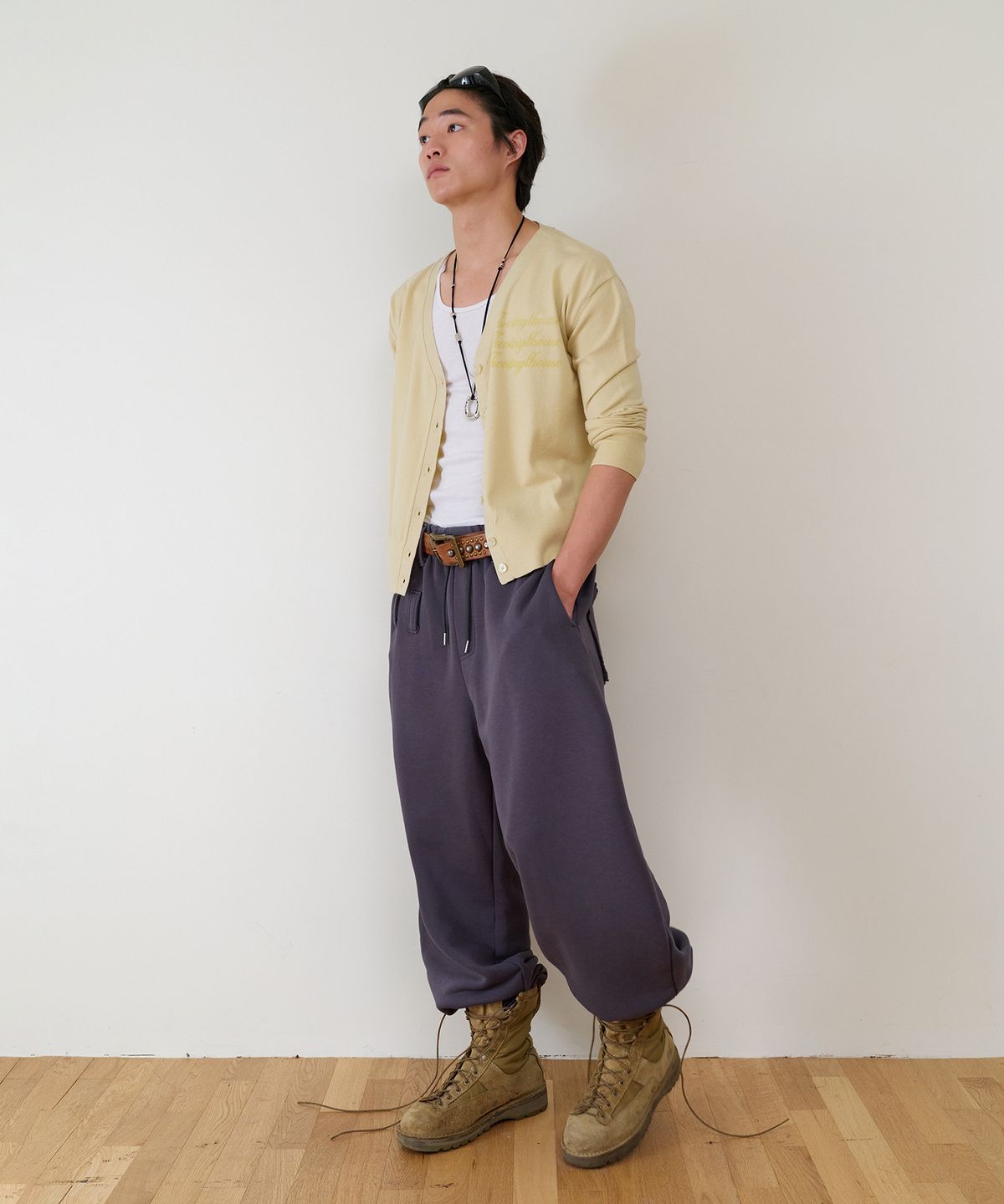 더바이닐하우스(THEVINYLHOUSE) BELTED DETAIL SWEAT PANTS PURPLE
