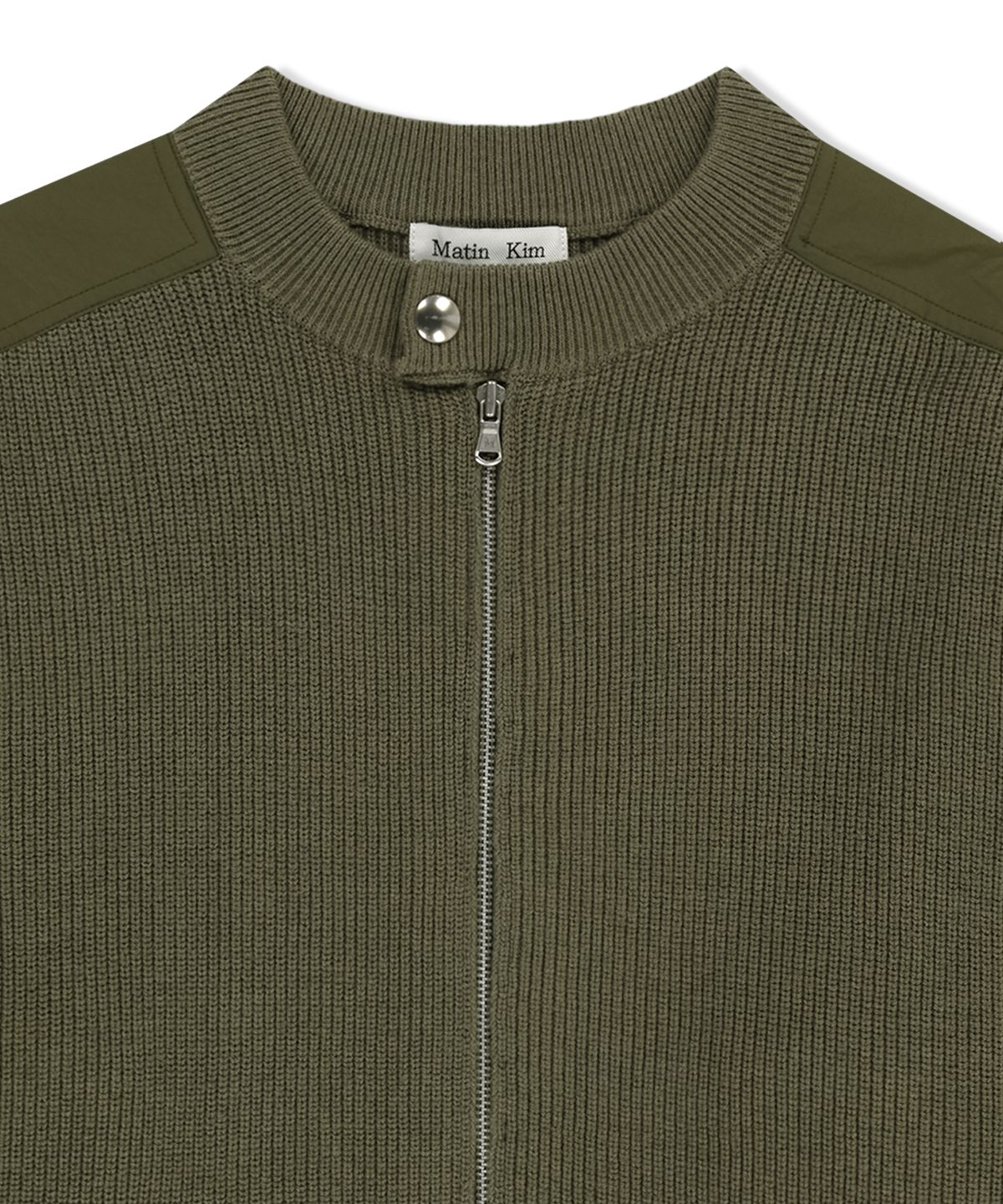 마뗑킴(MATIN KIM) PATCH DETAIL KNIT ZIP UP FOR MEN IN KHAKI