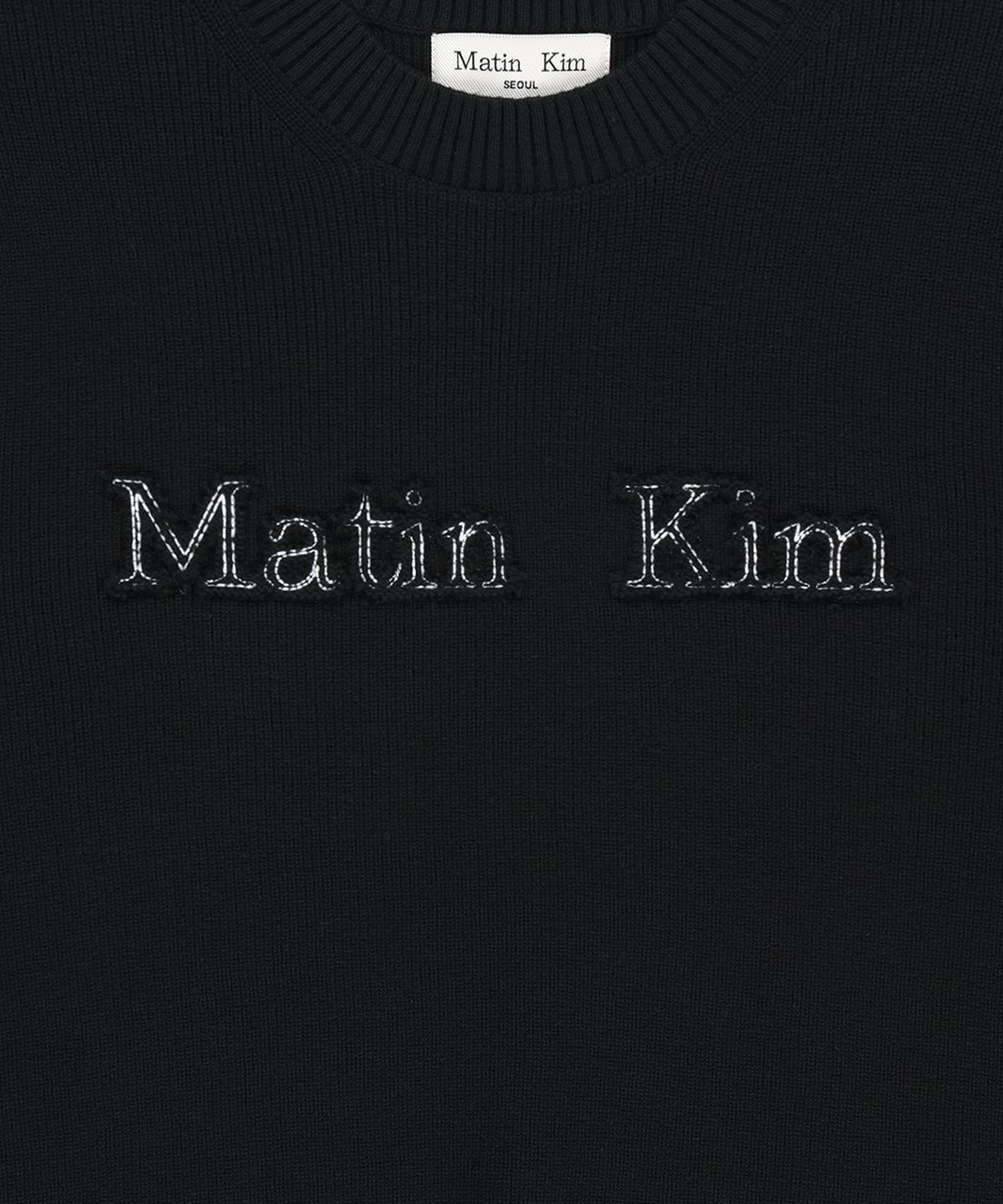 마뗑킴(MATIN KIM) MATIN APPLIQUE LOGO KNIT PULLOVER IN BLACK